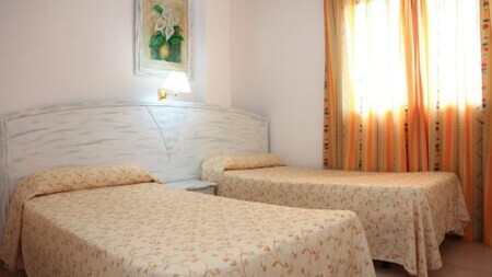 Aparthotel Caleta Garden